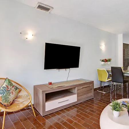 Hanna's Sunny Appartement *